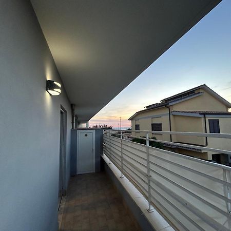 Alloggio Le Dune 77 Fiumicino Buitenkant foto