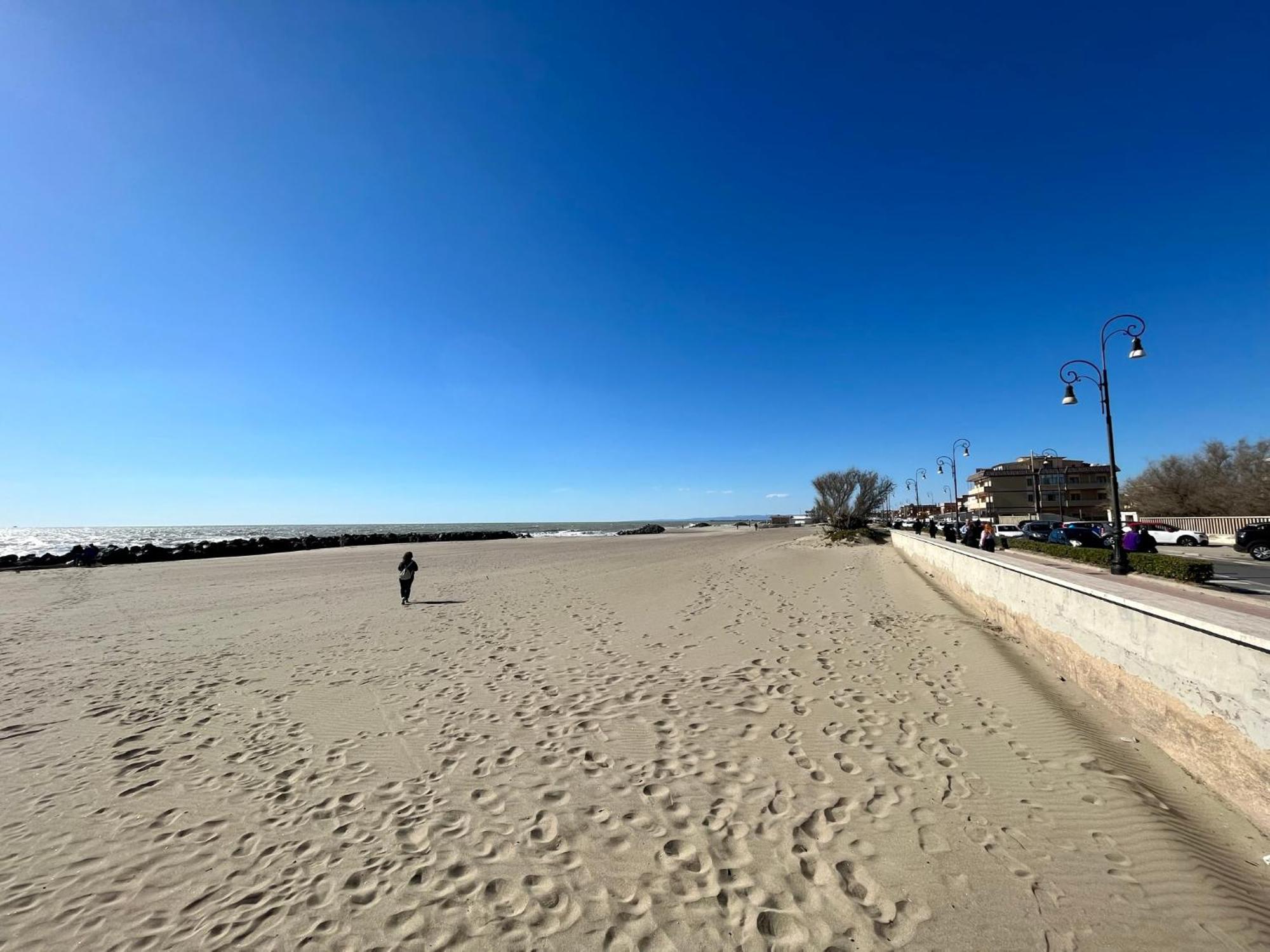 Alloggio Le Dune 77 Fiumicino Buitenkant foto