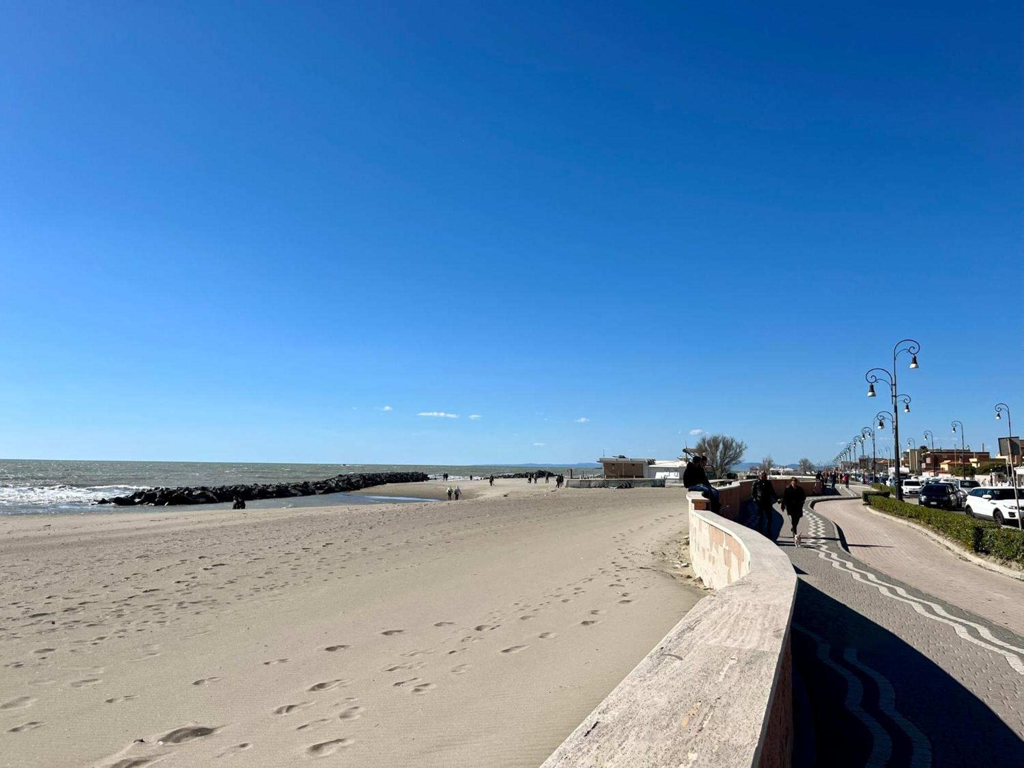 Alloggio Le Dune 77 Fiumicino Buitenkant foto